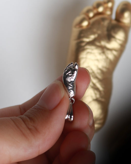 3D Silver Foot Pendant - الدلاية فقط